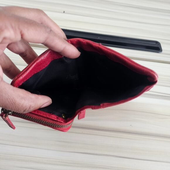 Fossil Red Leather Small Wallet - Picture 4 of 5